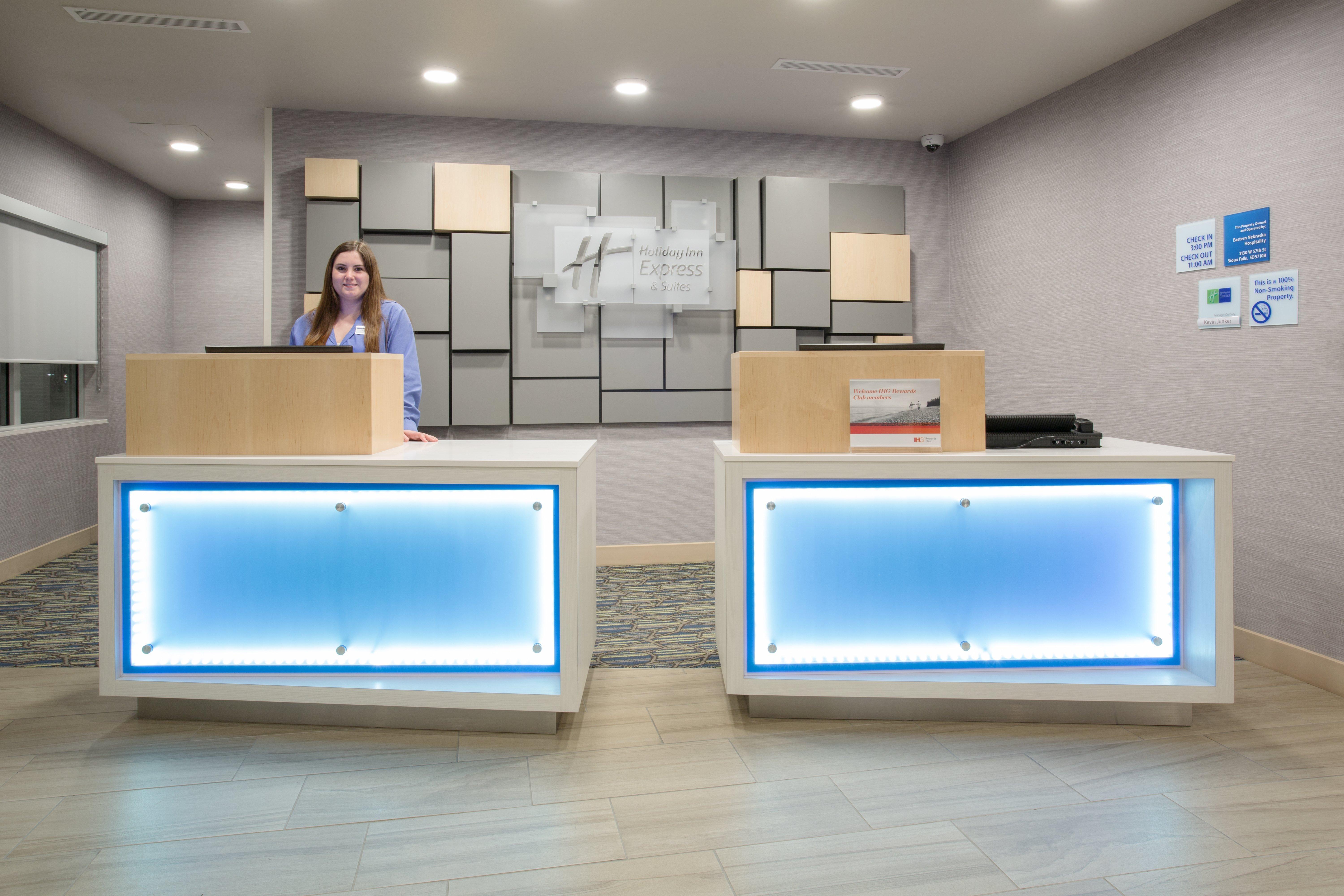 Holiday Inn Express & Suites Lincoln I - 80 By Ihg Екстериор снимка