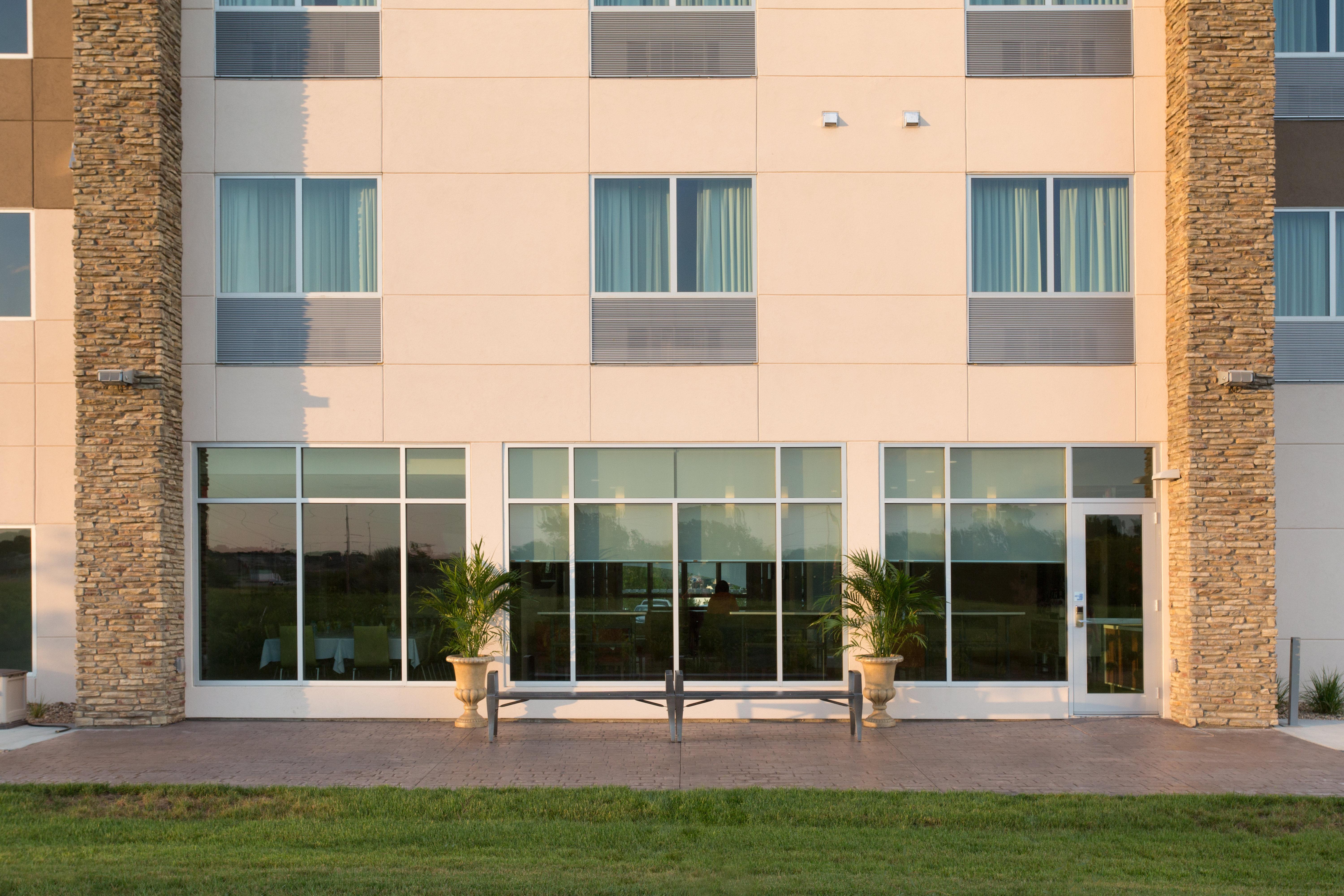 Holiday Inn Express & Suites Lincoln I - 80 By Ihg Екстериор снимка