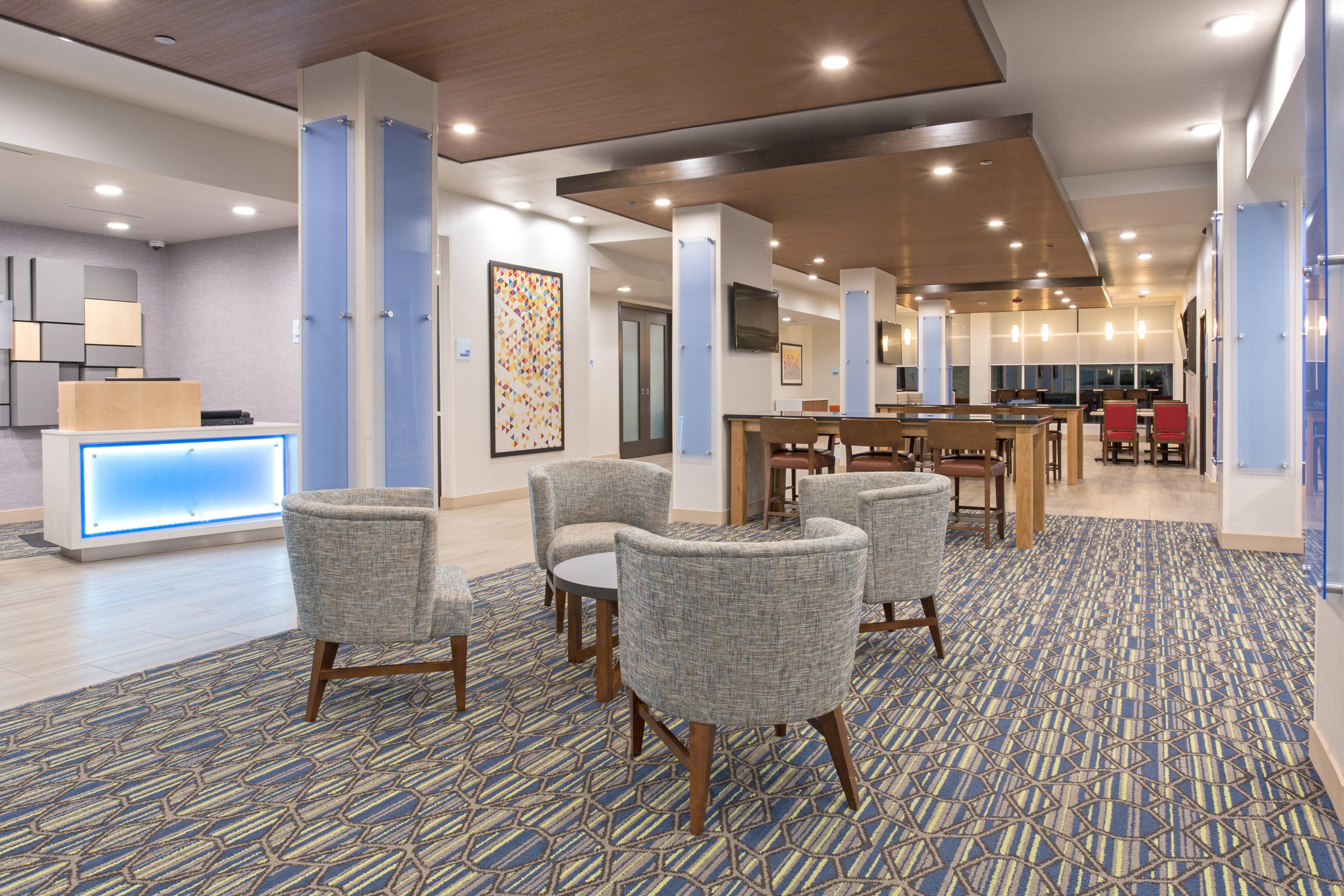 Holiday Inn Express & Suites Lincoln I - 80 By Ihg Екстериор снимка